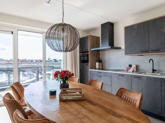 Private kitchen 3, Apartment in Sint-annaland by the Harbor, Tholen