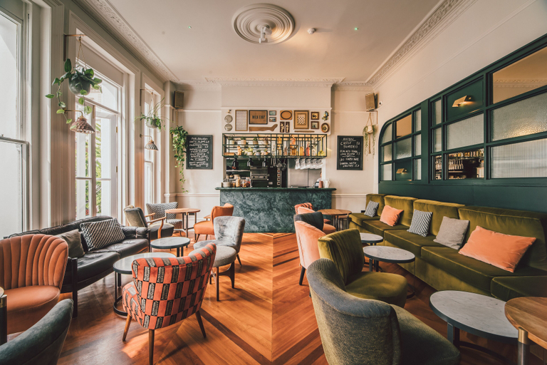 Food & Drinks 5, The Pilgrm Hotel, London