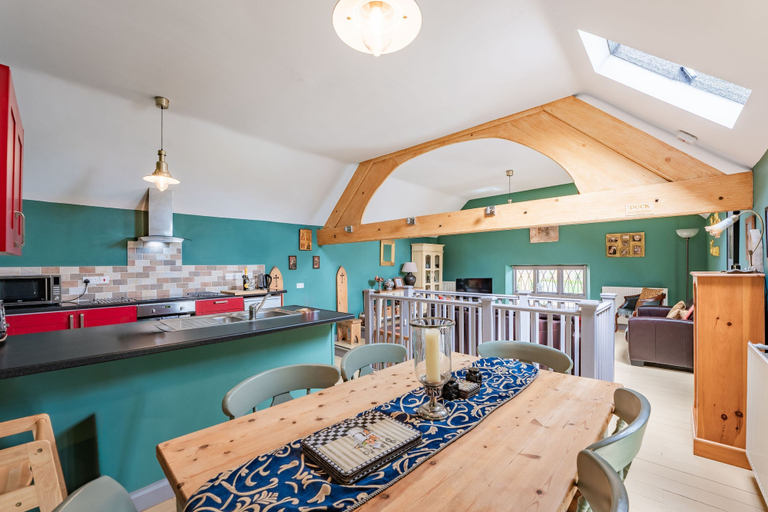 Room 2, Host Stay Nine Ladies, Derbyshire