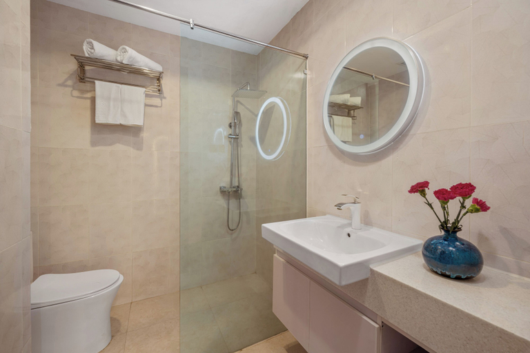 Bathroom 3, ELC Horizon Hotel & Spa, Da Nang