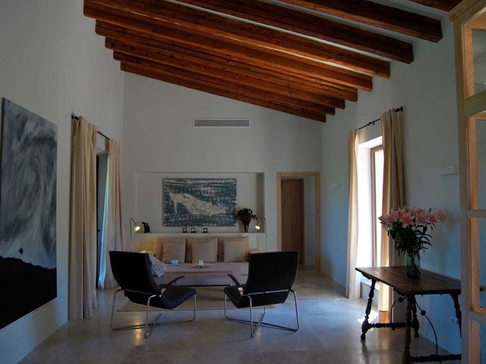 Living area 5, Attractive Holiday Home With Pool, Baleares
