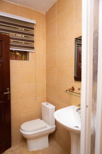 Bathroom 3, Amareen Apartments, Tema