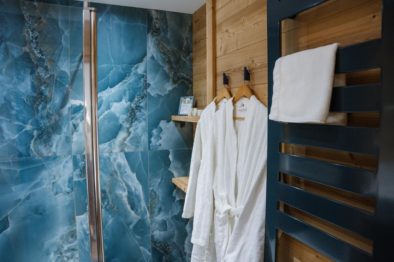 Bathroom 8