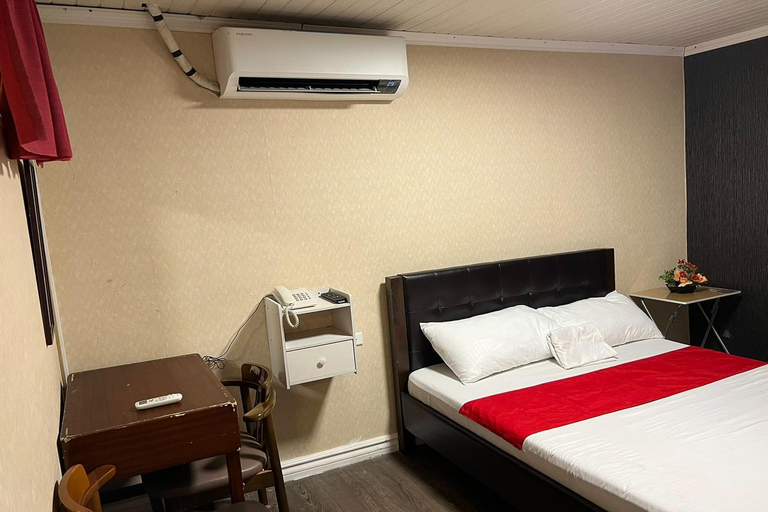 Bedroom 13