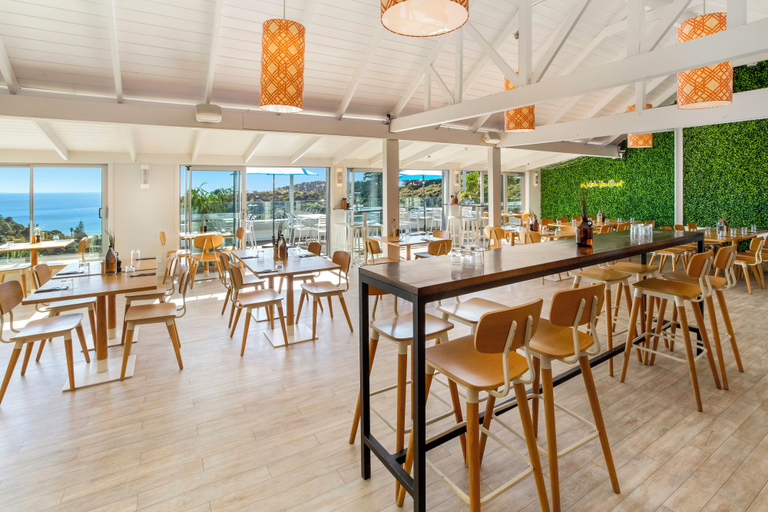 Food & Drinks 5, Palm Beach Chalets, Auckland