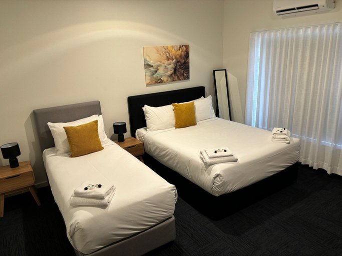 Bedroom 5, Riverwood Hotel, Sydney