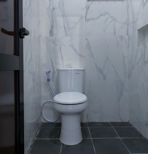 Bathroom 15