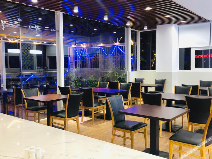 Food & Drinks 2, Doha 2 Hotel Saigon Airport, Tân Bình