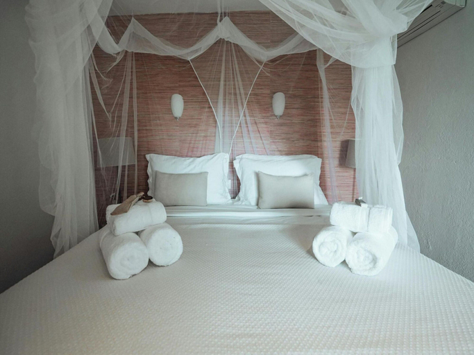 Room 3, Luxurious Villa With Bright Terrace, Baleares
