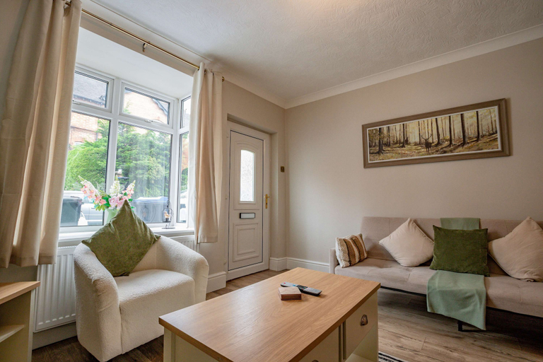 Room 5, Host Stay Mayfield House, Derbyshire