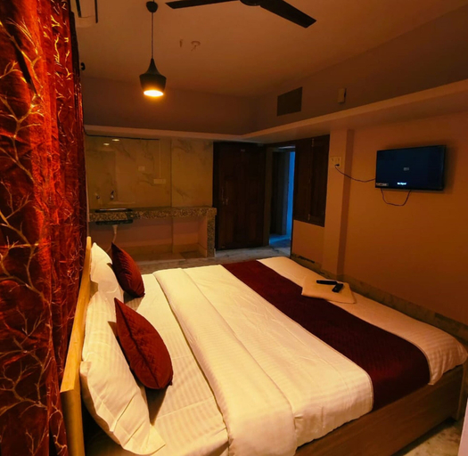 Bedroom 4, Goroomgo Rail View Guest House Puri, Puri