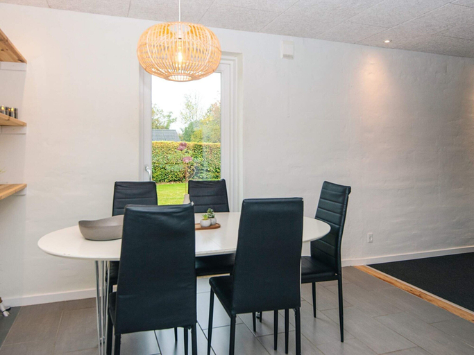 Dining 3, 4 Person Holiday Home in Ansager, Varde