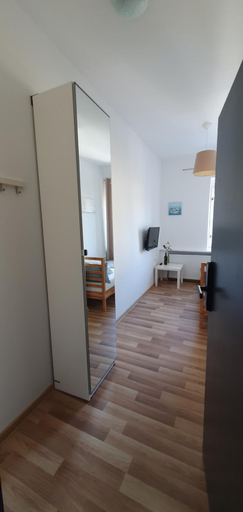 Others 5, Villa 31, Sopot
