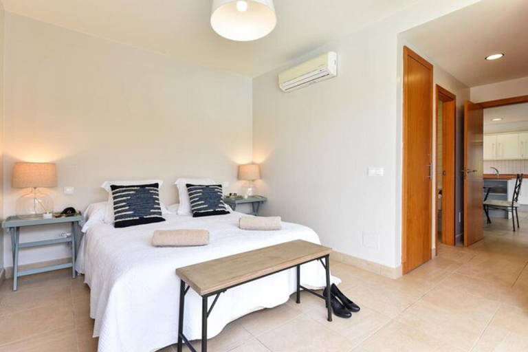 Room 4, Holiday Home With Pool on Golf Resort, Maspalomas, Las Palmas