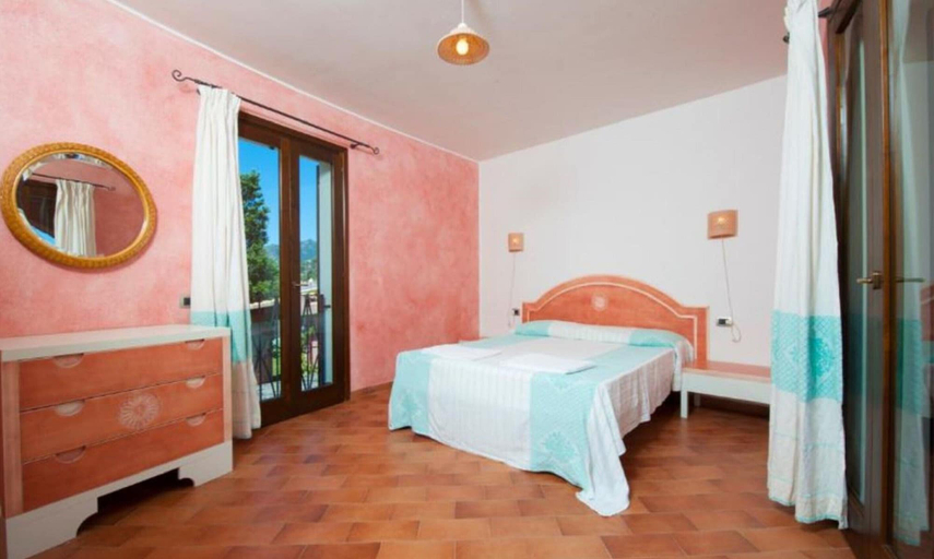 Primary image, Three-room Apartment With Pool, Cagliari