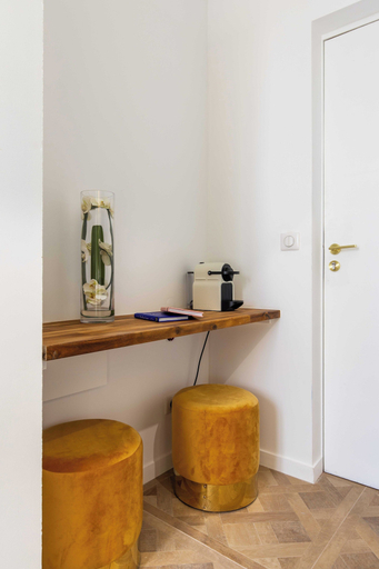 Interior 5, Cosy Room - Montmartre / Sacré Coeur, Paris