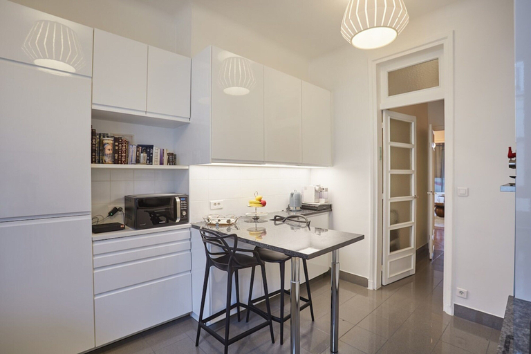 Private kitchen 5, Apartment Arc de Triomphe/ Champs Elysee, Paris