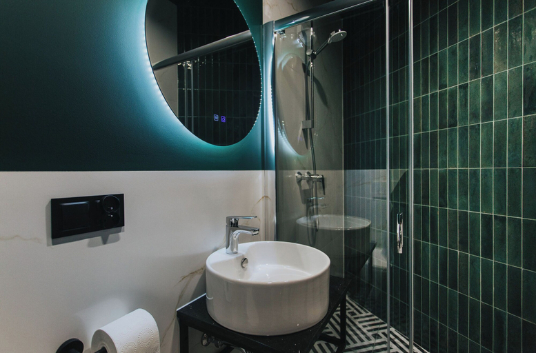 Bathroom 3