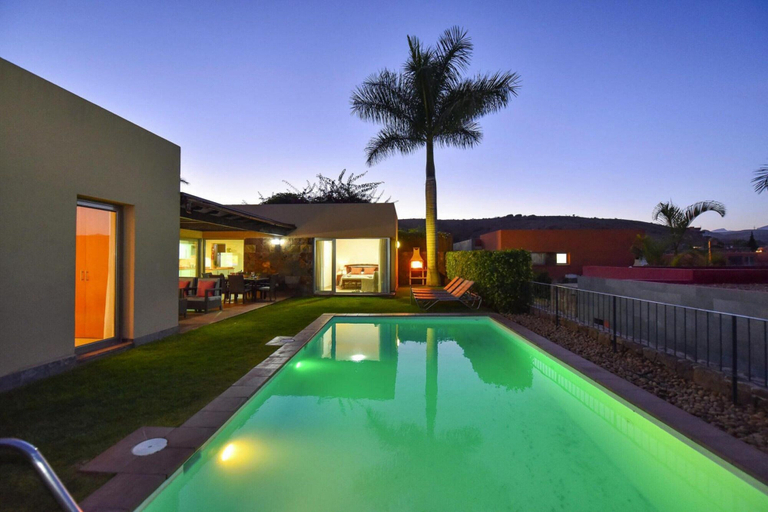 Pool 4, Holiday Home in Maspalomas, Las Palmas