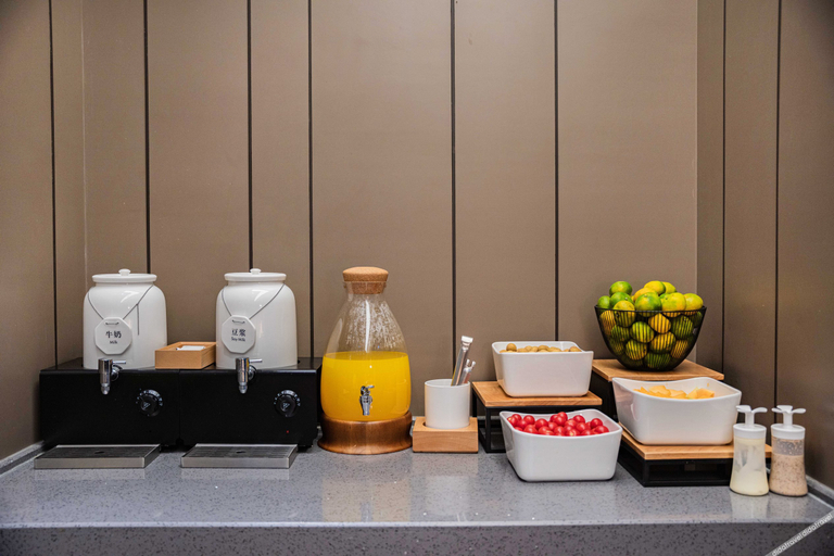 Food & Drinks 5, Hanting Hotel Nanchang Railway Station Jiefang West Road, Nanchang