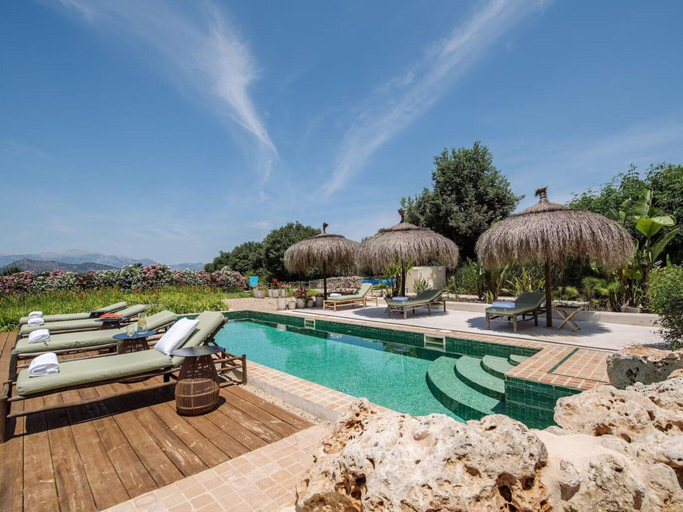 Pool 3, Lavish Villa With Private Pool, Baleares