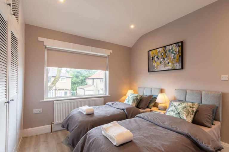 Room 3, Buckingham House - Spacious 3-bedroom, Lancashire