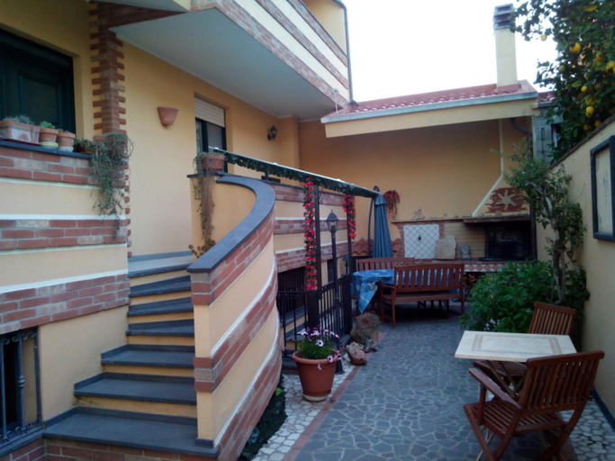 Others 2, Stella Marina, Oristano