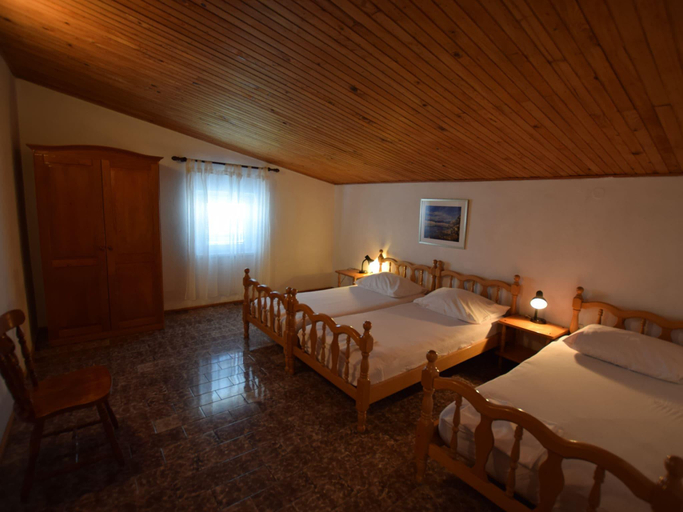 Bedroom 2, Comfortable apartment with balcony, Pag