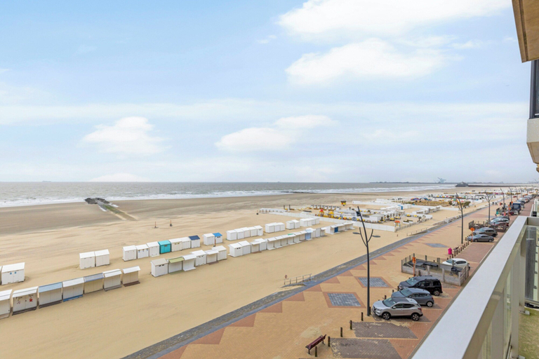 Property grounds 4, Apartment in Blankenberge With Sea Views, West-Vlaanderen