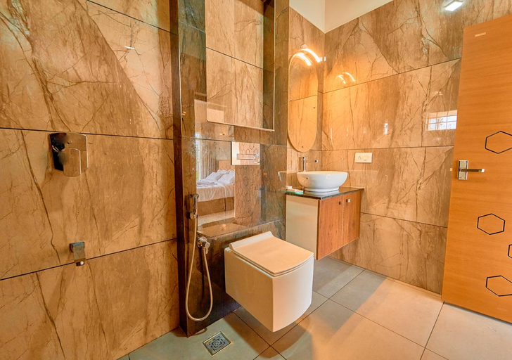 Bathroom 4, Glen Castle Vagamon by VOYE HOMES, Idukki