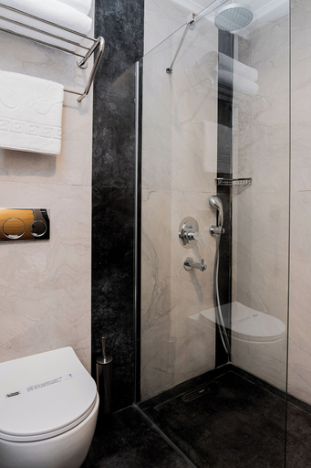 Bathroom 5, THE EMPORIA HOTEL, Merkez