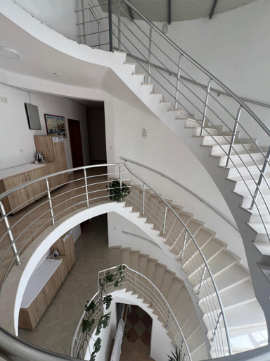 Others 5, Apartments Fati