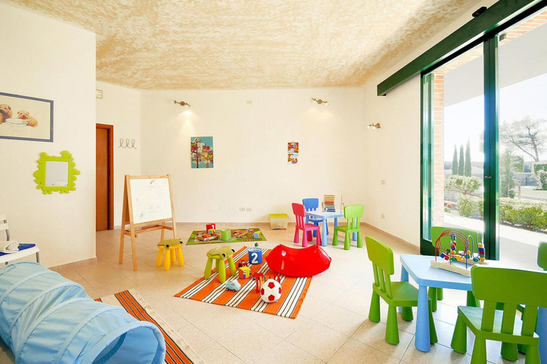 Dining 3, Villa in Cecina Mare Near Sandy Beaches, Livorno