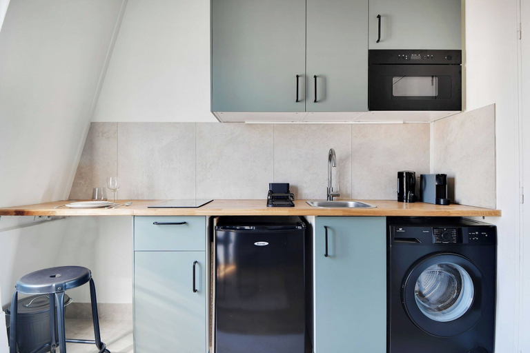 Private kitchen 3, Intimate Studio for 2 People - Batignolles, Paris