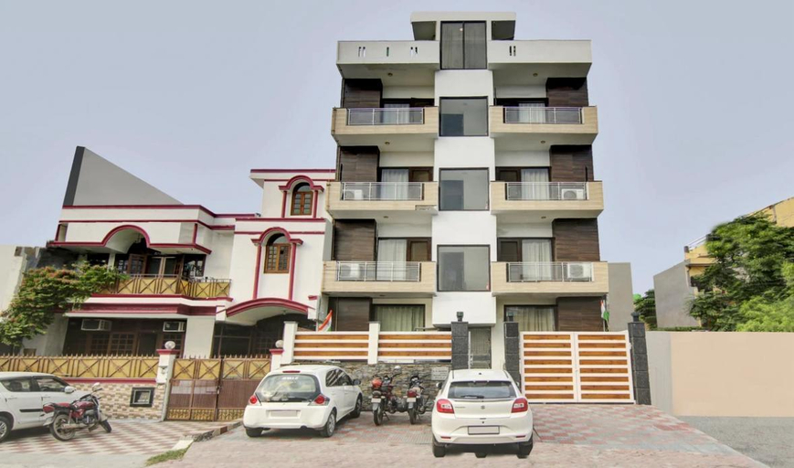 Others 4, Embassy Inn, Gautam Buddha Nagar