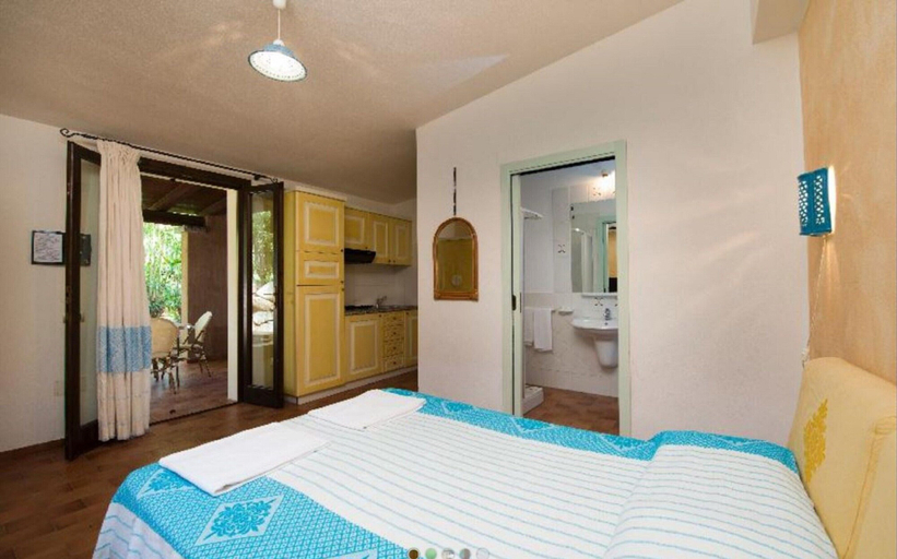 Living room, Apartment in Residence With Pool, Cagliari