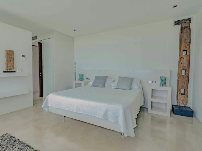 Room 4, Holiday Home With Whirlpool Bathtub, Baleares