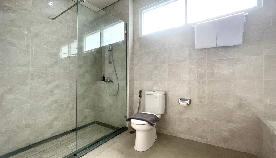 Bathroom 6