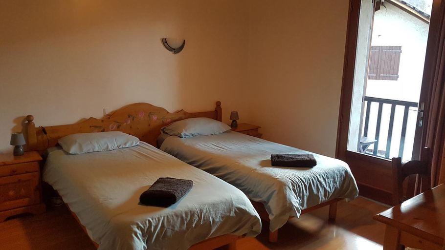 Bedroom 2, La Maison de Josephine, Hautes-Alpes