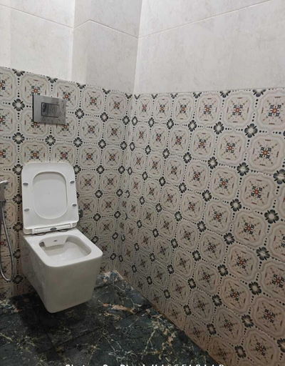 Bathroom 4, BlueNeck Ayodhya-Near ShriRam Mandir, Faizabad