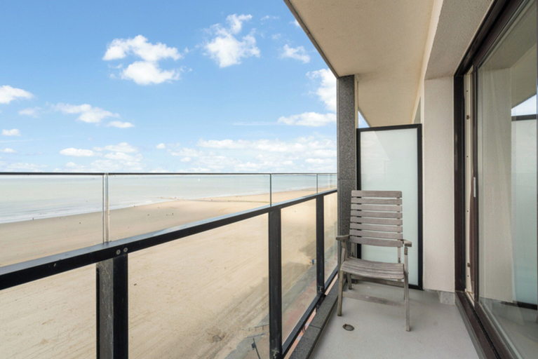 Property grounds 3, Apartment in Blankenberge With Sea Views, West-Vlaanderen