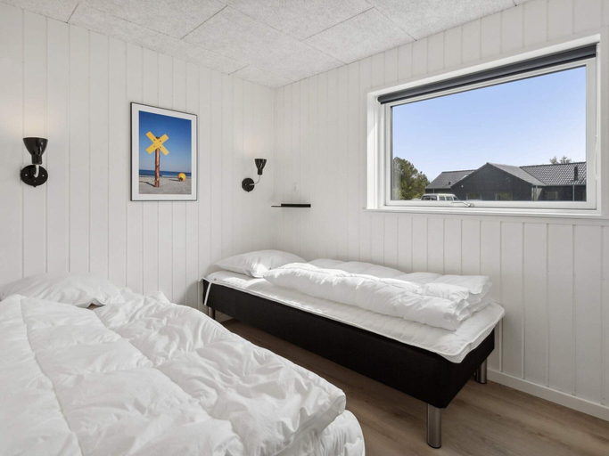 Bedroom 3, 5 Star Holiday Home in Romo, Tønder