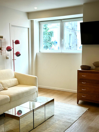 Others 5, Magnificent Apartment in the Heart of Paris, Paris