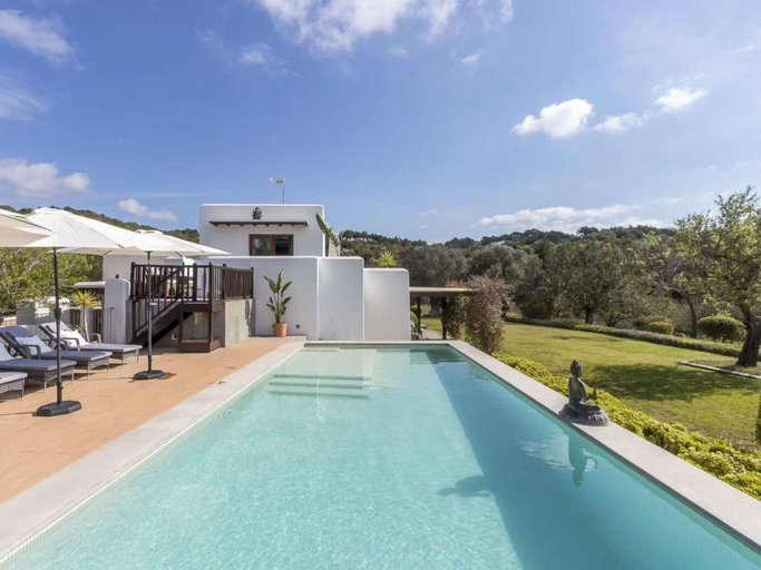 Pool 2, Rural Hideaway Villa in Stcarlos, Baleares