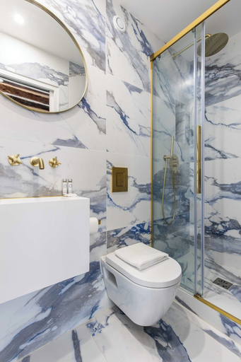 Bathroom, Cosy Room - Montmartre / Sacré Coeur, Paris