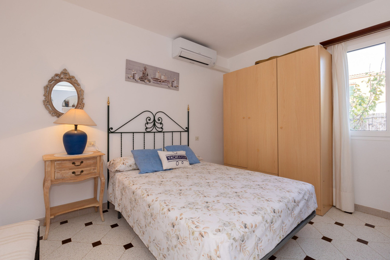 Room 5, Villa Fina in Ciutadella de Menorca, Baleares