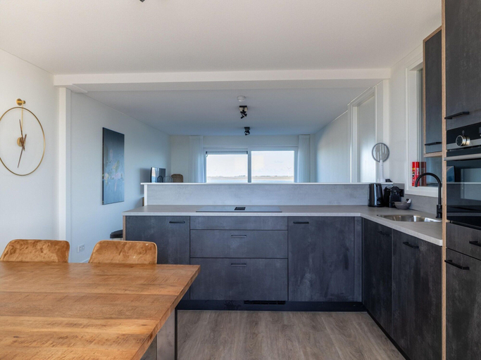 Private kitchen 3, Apartment in Sint-annaland Near Marina, Tholen