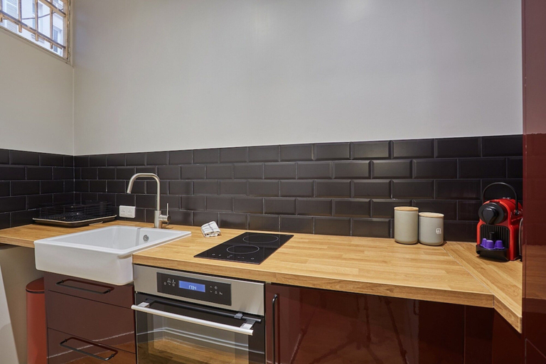 Private kitchen 2, Apartment Located in the Center of Paris, Paris