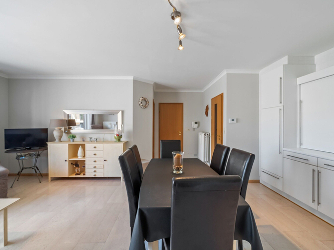 Private kitchen 3, Beautiful Flat in the Centre of Blankenberge, West-Vlaanderen