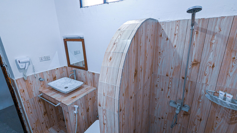 Bathroom 4, Tuna Nungwi Beach Bungalow, Kaskazini 'A'